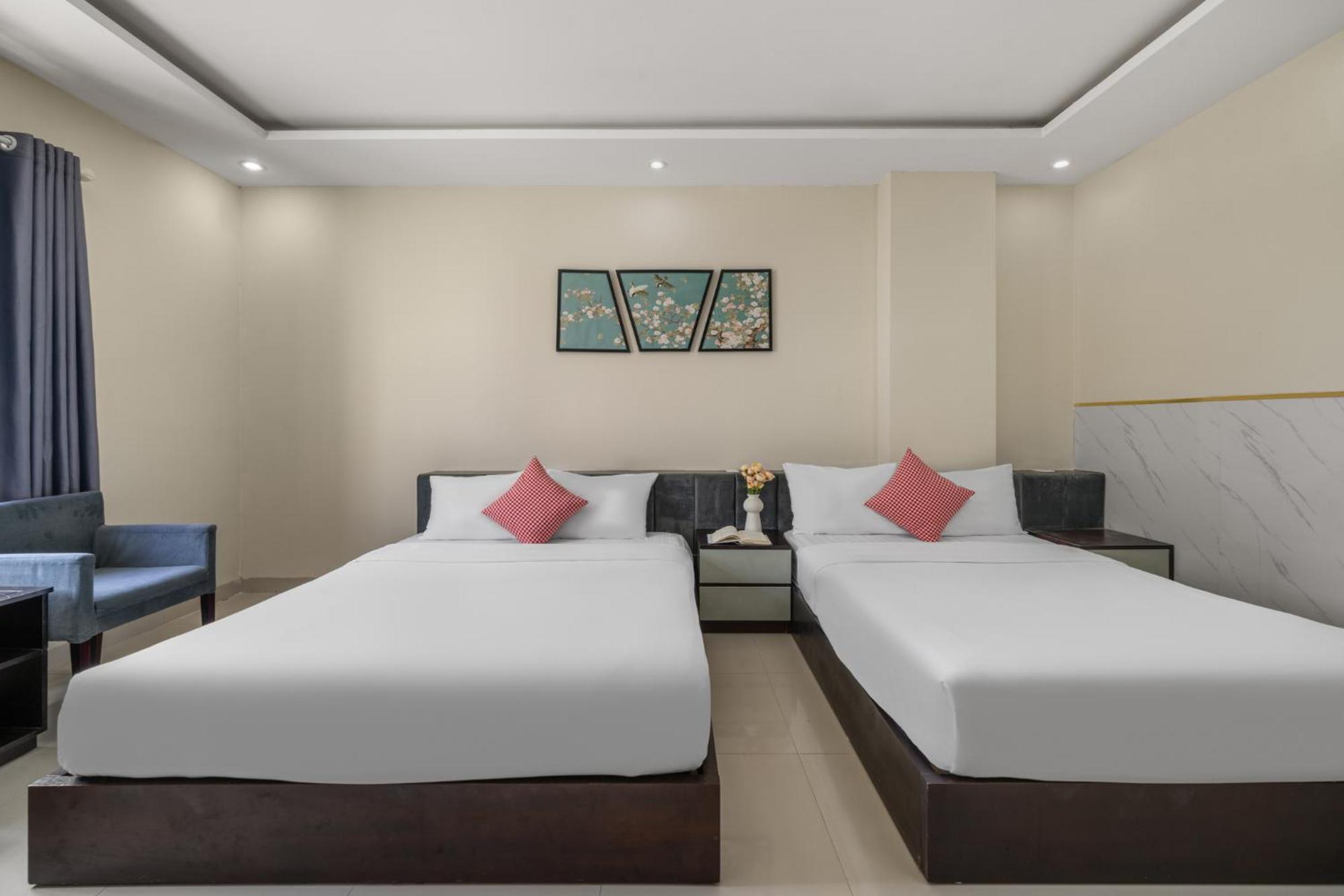 Hanoi Blue Beach Hotel Danang Exterior photo