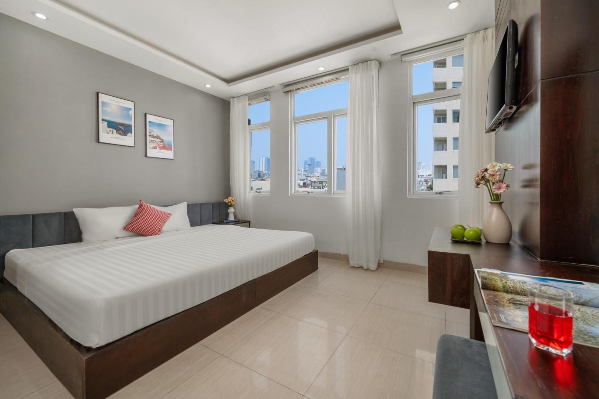 Hanoi Blue Beach Hotel Danang Exterior photo