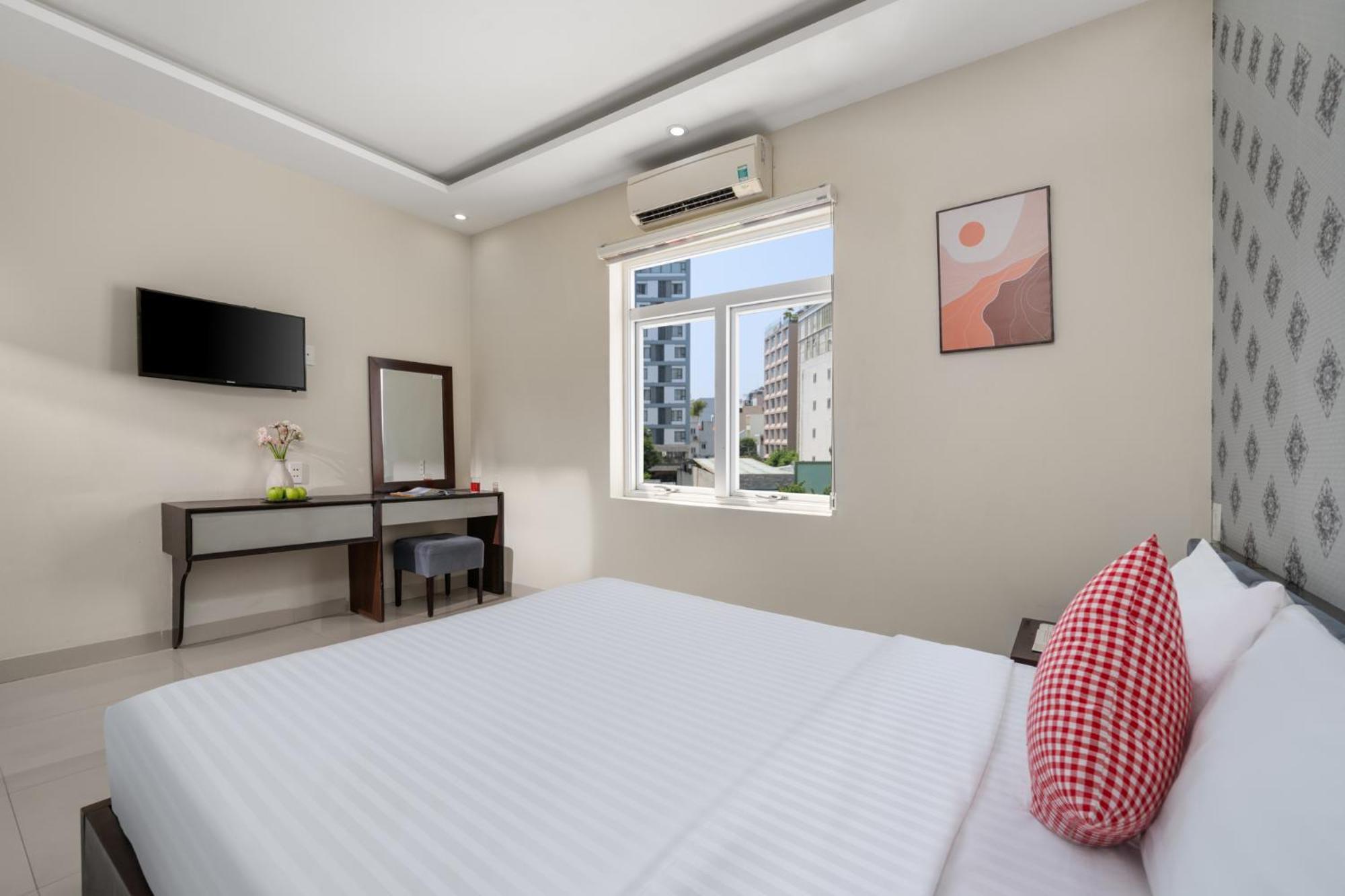 Hanoi Blue Beach Hotel Danang Exterior photo